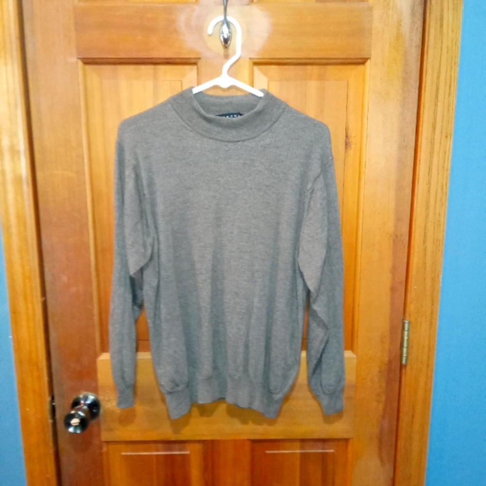 Fiesole 100% pure new wool turtleneck sweater size L